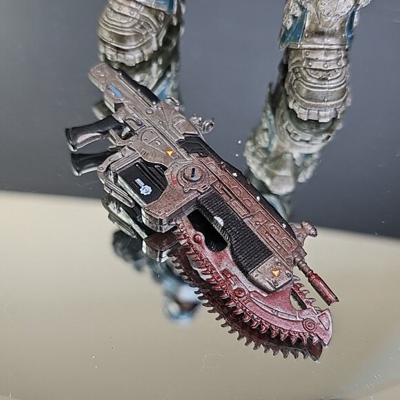 Neca Gears Of War 2 COG Soldier 7" Action Figure With Rifle - Picture 11 of 15